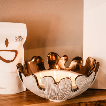 KURGUNI DĀVANA ĀBEĻZIEDU BĻODA